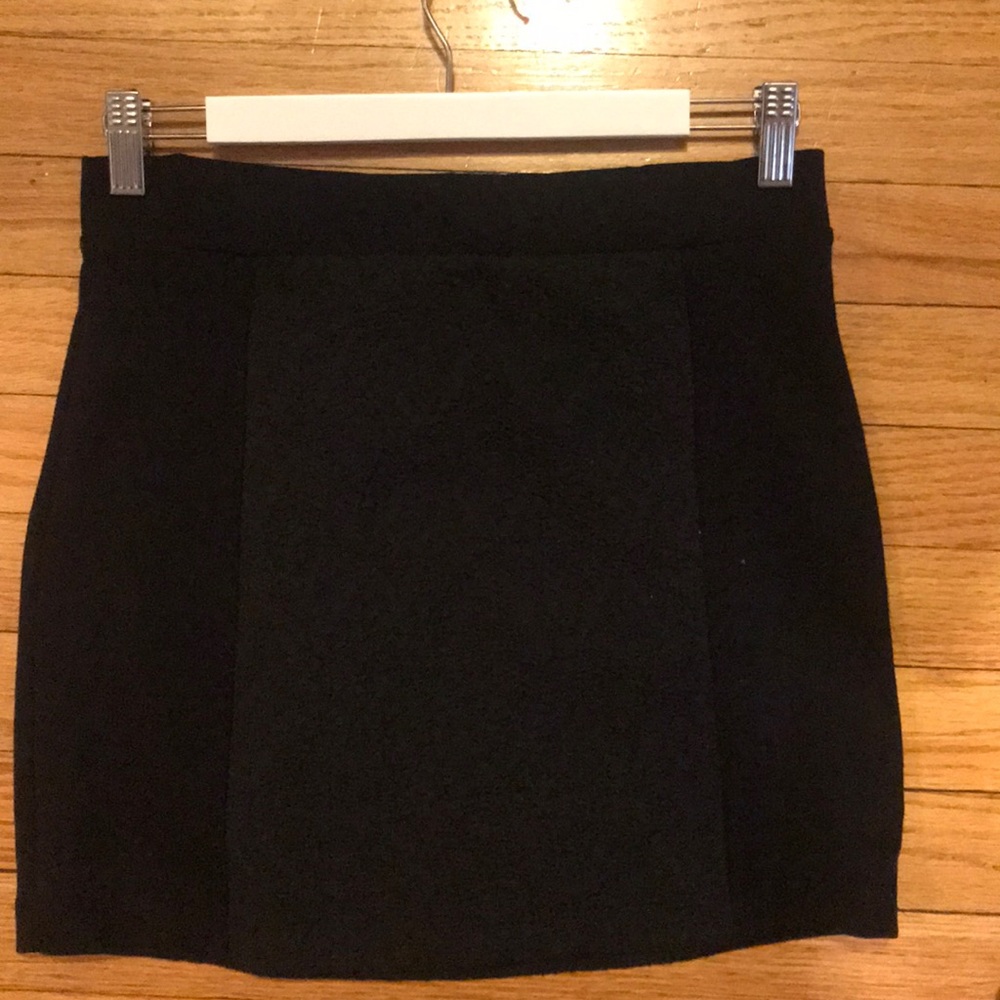 AE Black Mini Skirt